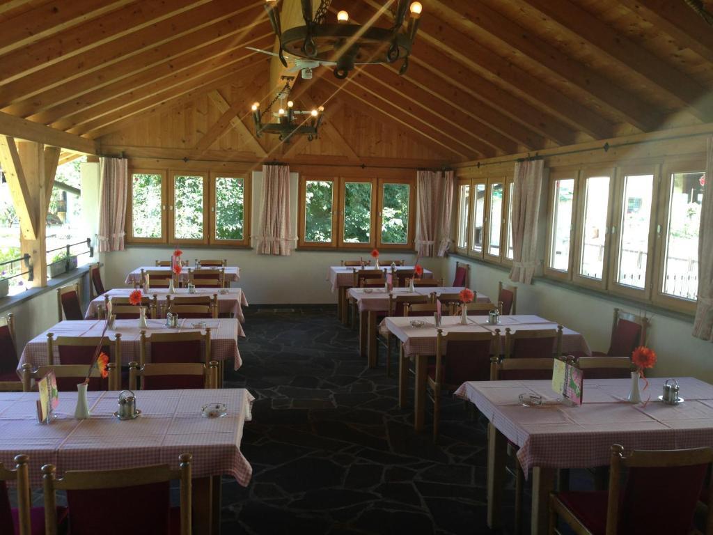 Gasthaus Sonne Тарренц Екстер'єр фото