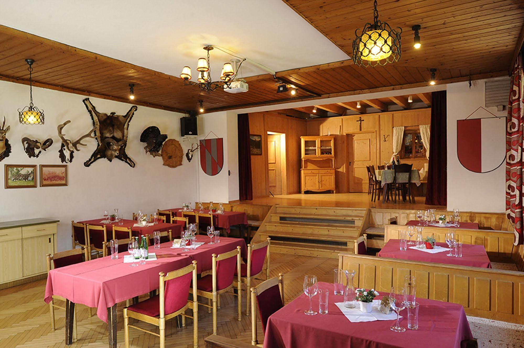 Gasthaus Sonne Тарренц Екстер'єр фото