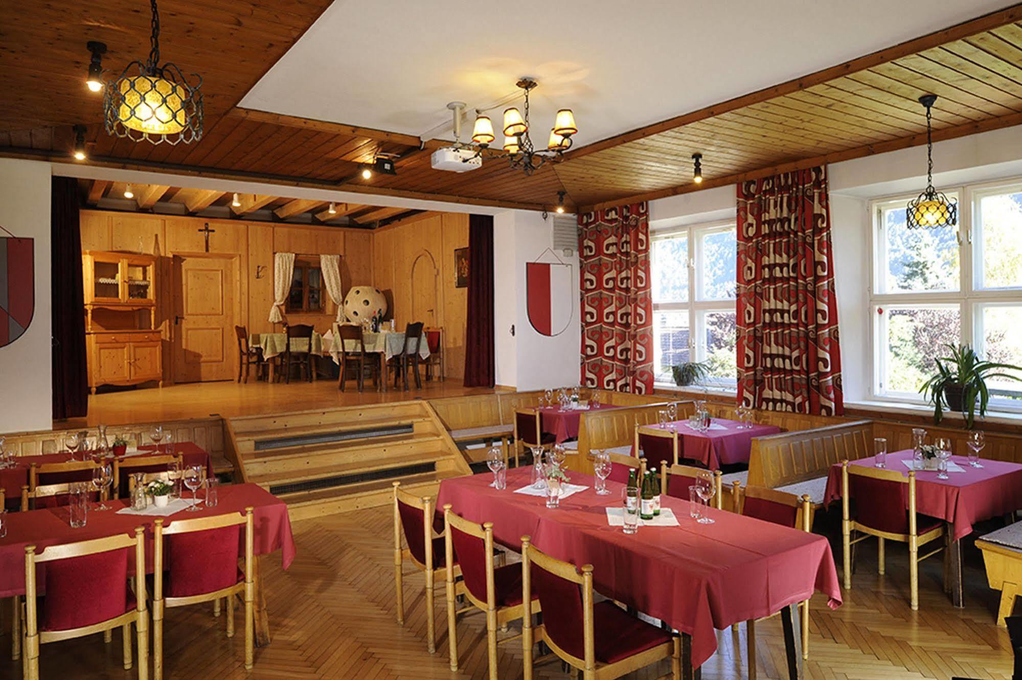 Gasthaus Sonne Тарренц Екстер'єр фото