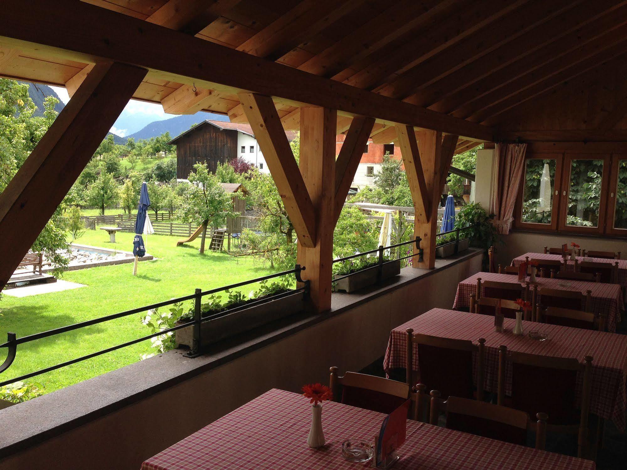 Gasthaus Sonne Тарренц Екстер'єр фото